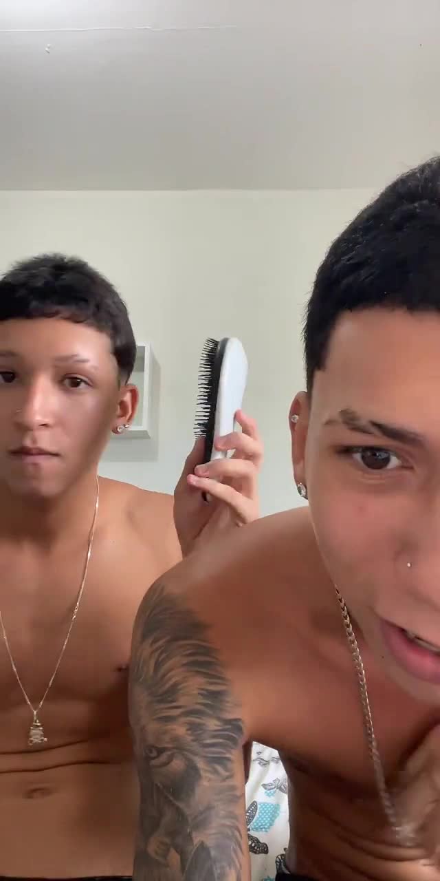 @is4ac.zn TikTok live recording
