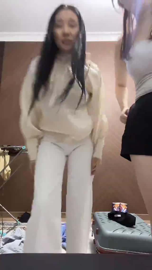 @asiik610 TikTok live recording