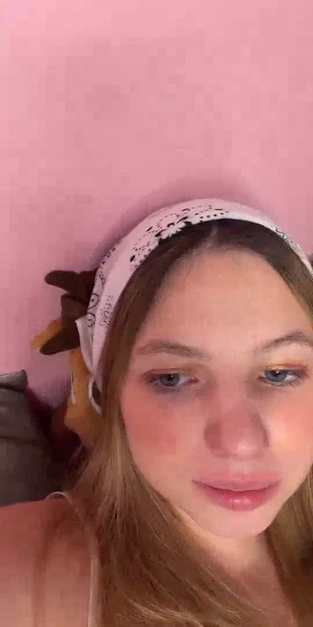 @badbitch42004 TikTok live recording