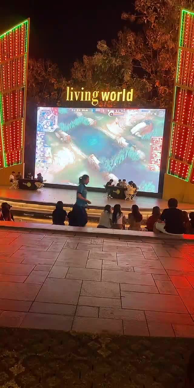 @adekvinaa11 TikTok live recording