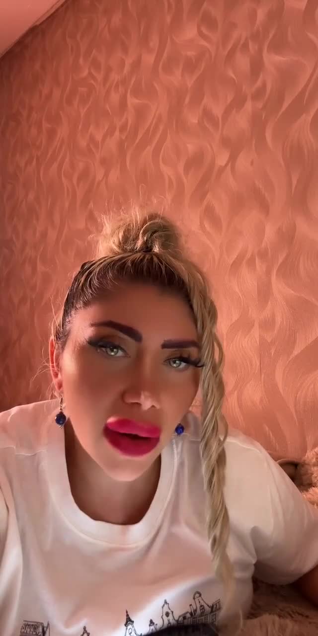 @anochabeautybrows TikTok live recording