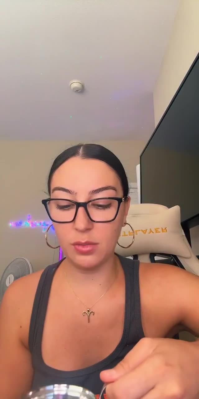 @itsjessicavanessa TikTok live recording