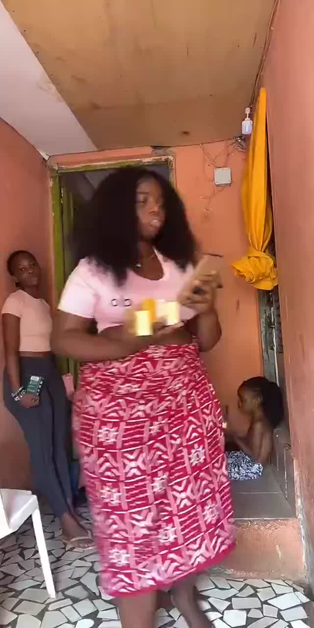 @la.poupee355 TikTok live recording