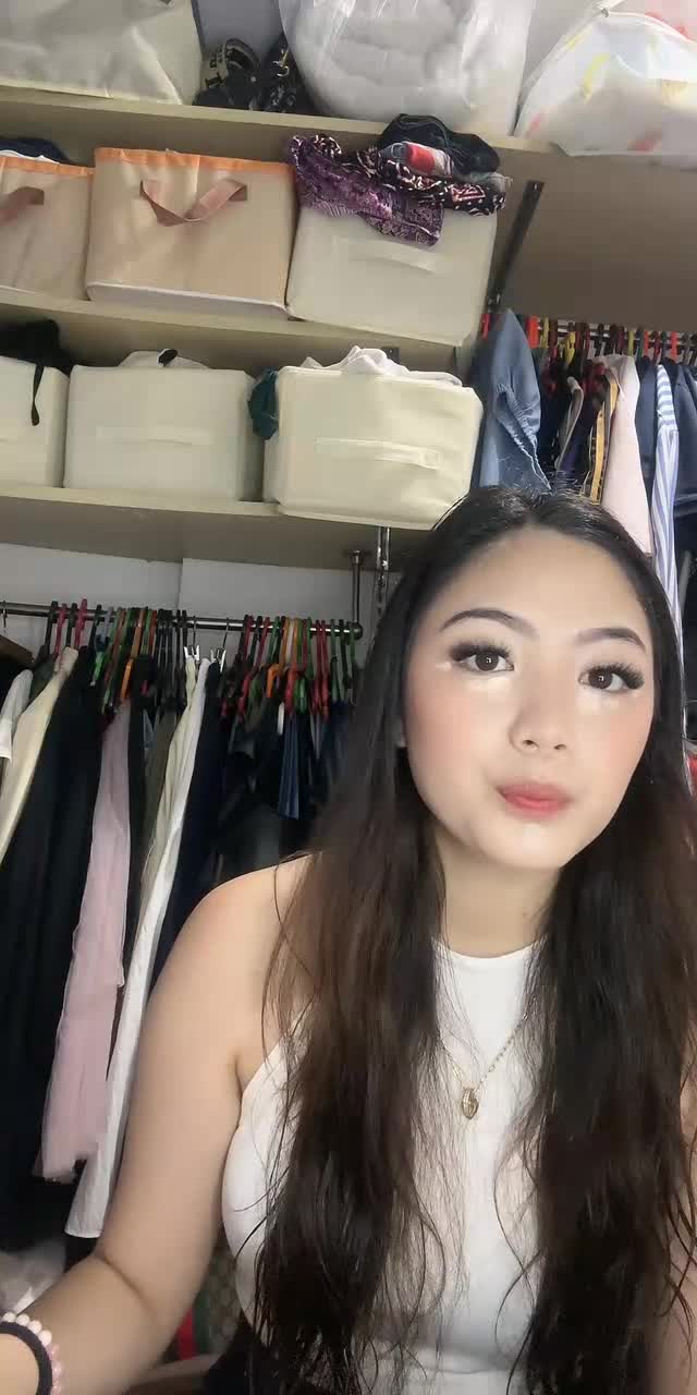 @elliewebbiegoogiebelly TikTok live recording