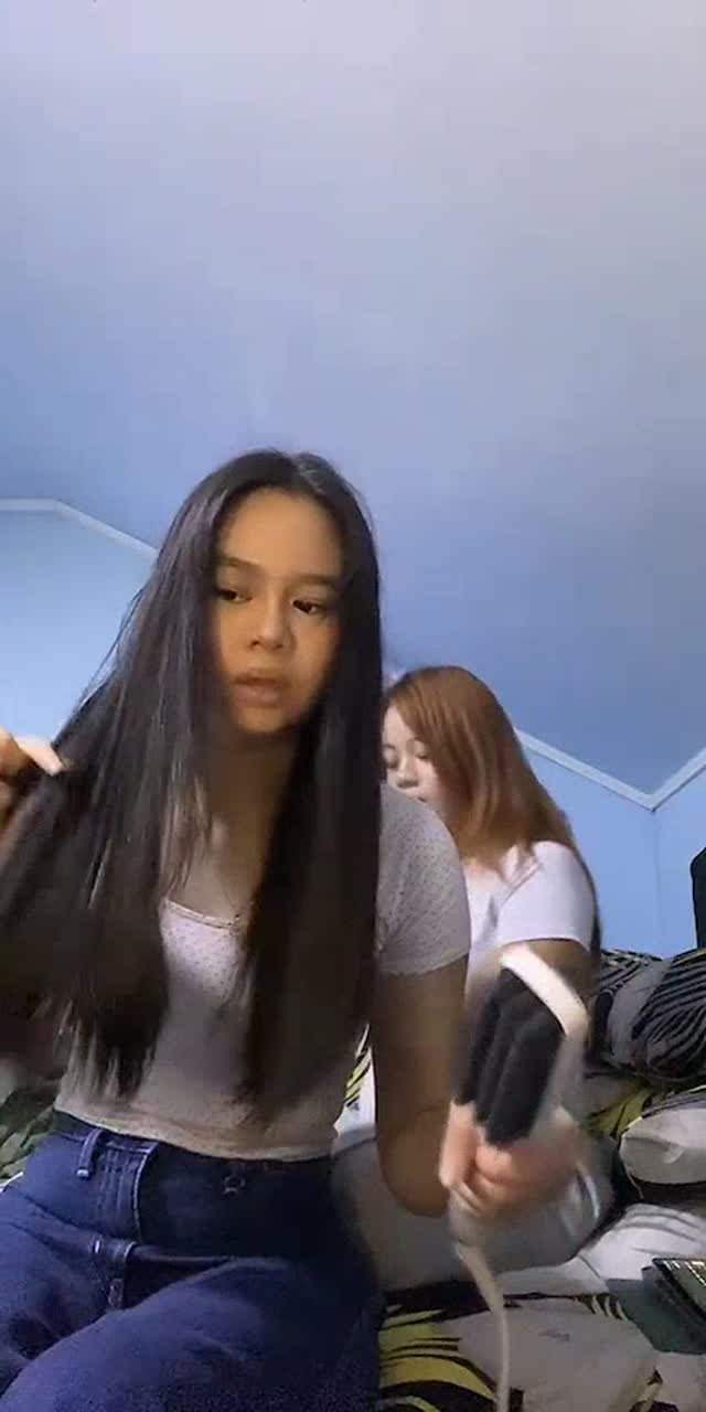 @njeongh.a TikTok live recording