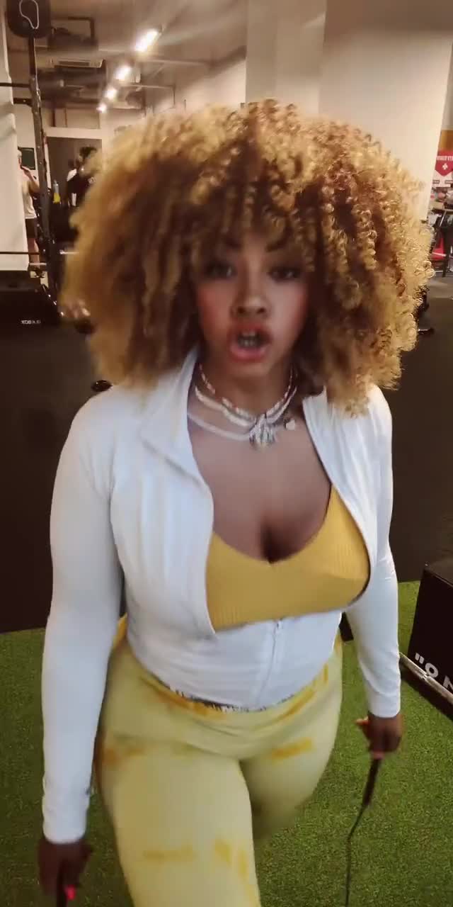 @ultimate_glutes_pump TikTok live recording