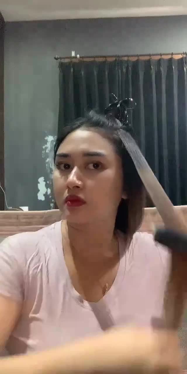 @putusriayutarisa TikTok live recording