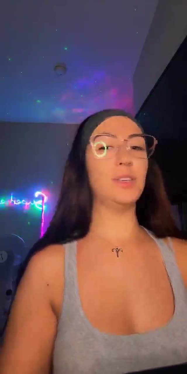 @itsjessicavanessa TikTok live recording