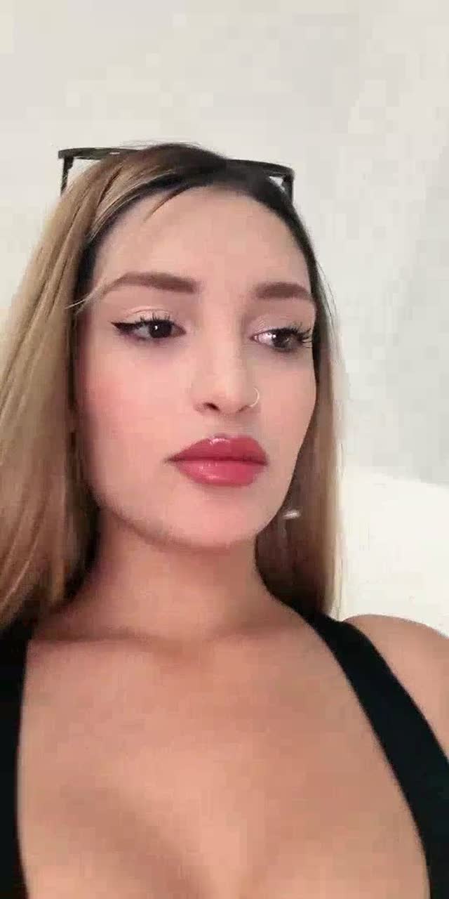 @nazliaslan_ TikTok live recording