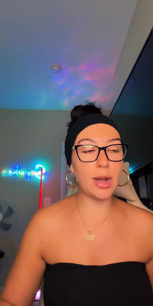 @itsjessicavanessa