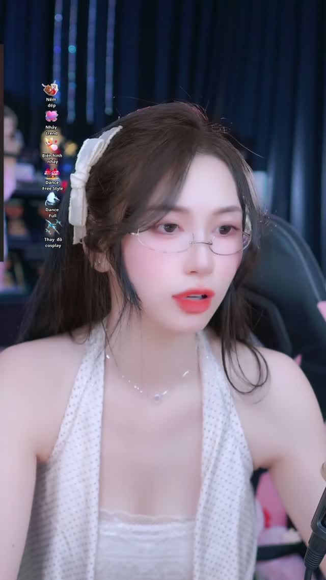 @meow.dancexinh TikTok live recording