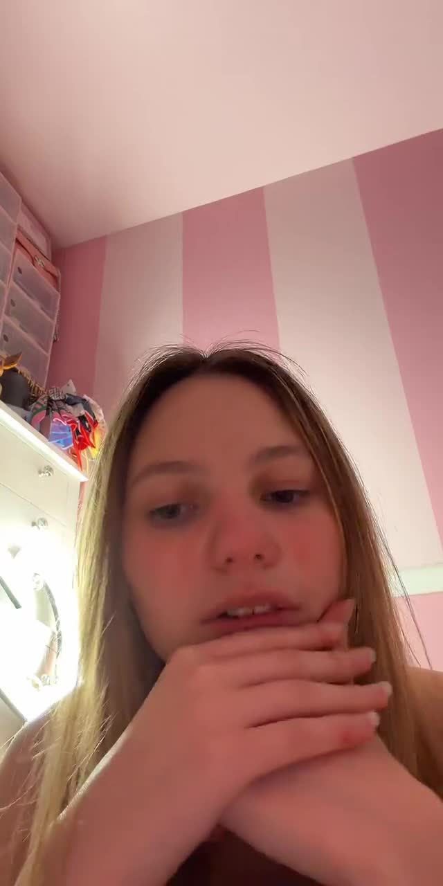 @badbitch42004 TikTok live recording