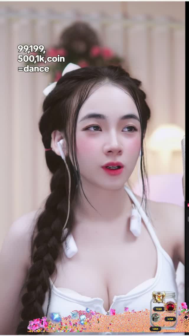 @28rabbit08 TikTok live recording