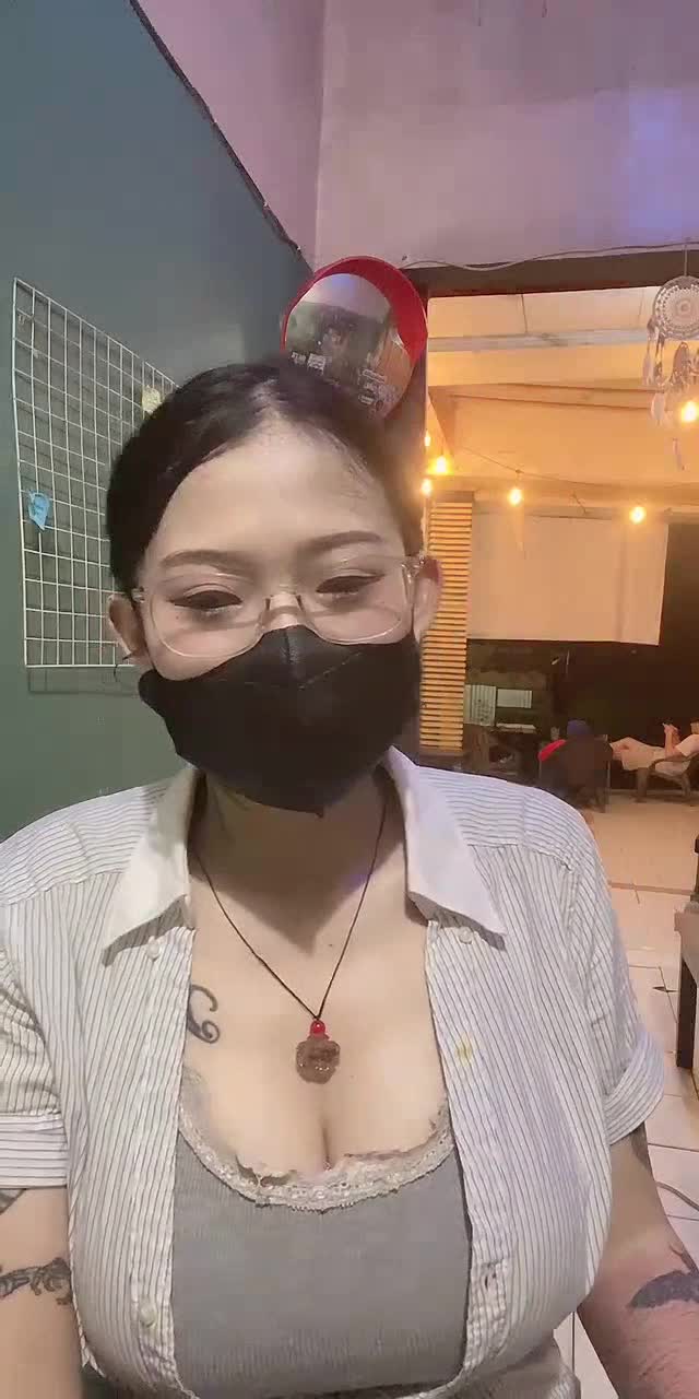 @eciiiia_