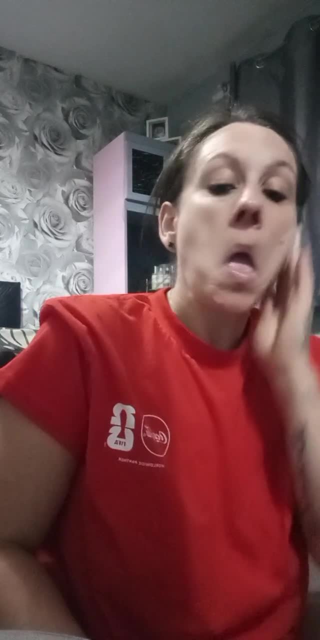 @behappy.butterflys TikTok live recording