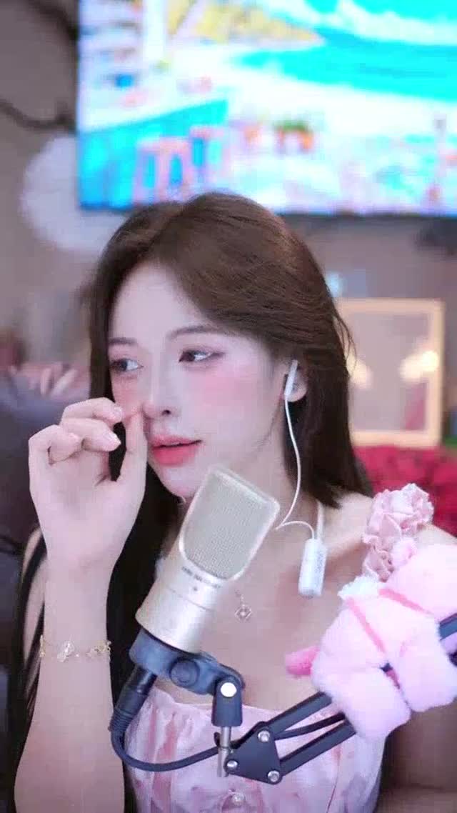 @alybeiu TikTok live recording