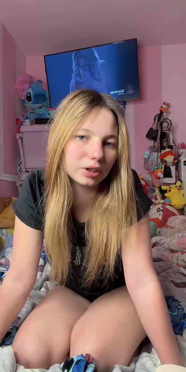 @badbitch42004 TikTok live recording