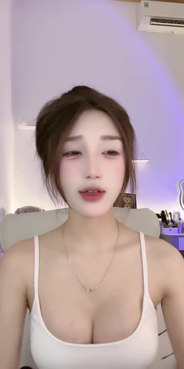 @ebeechipchip TikTok live recording