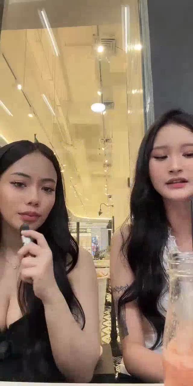 @redmoans TikTok live recording