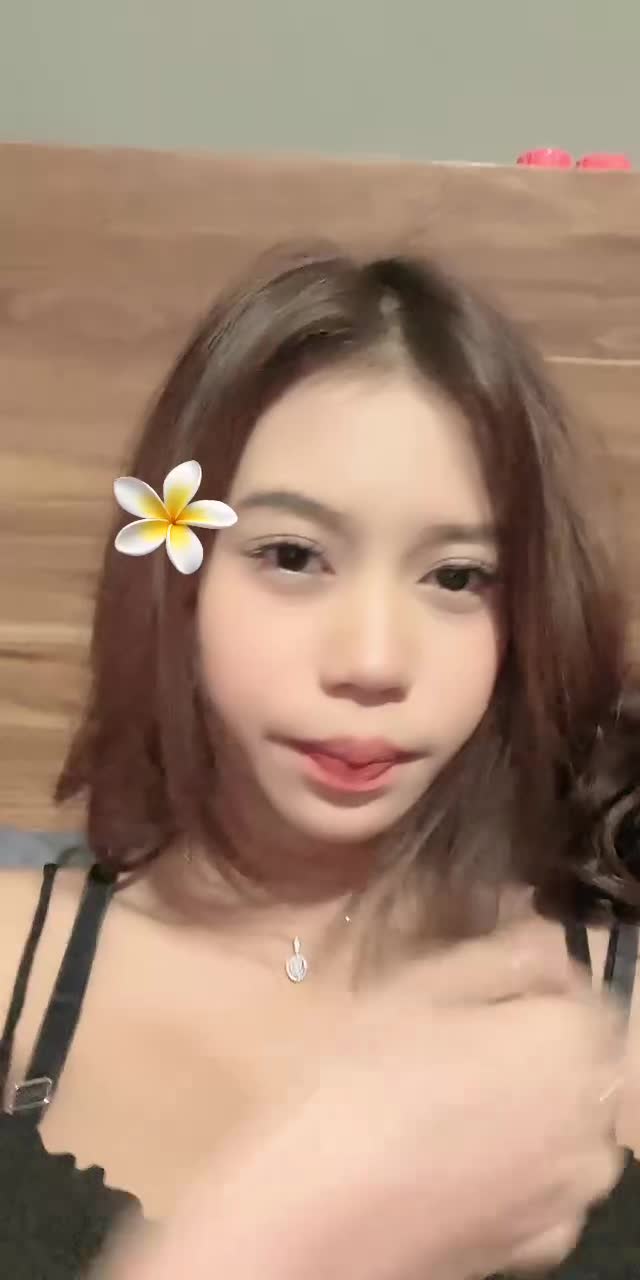 @deefebb_ TikTok live recording