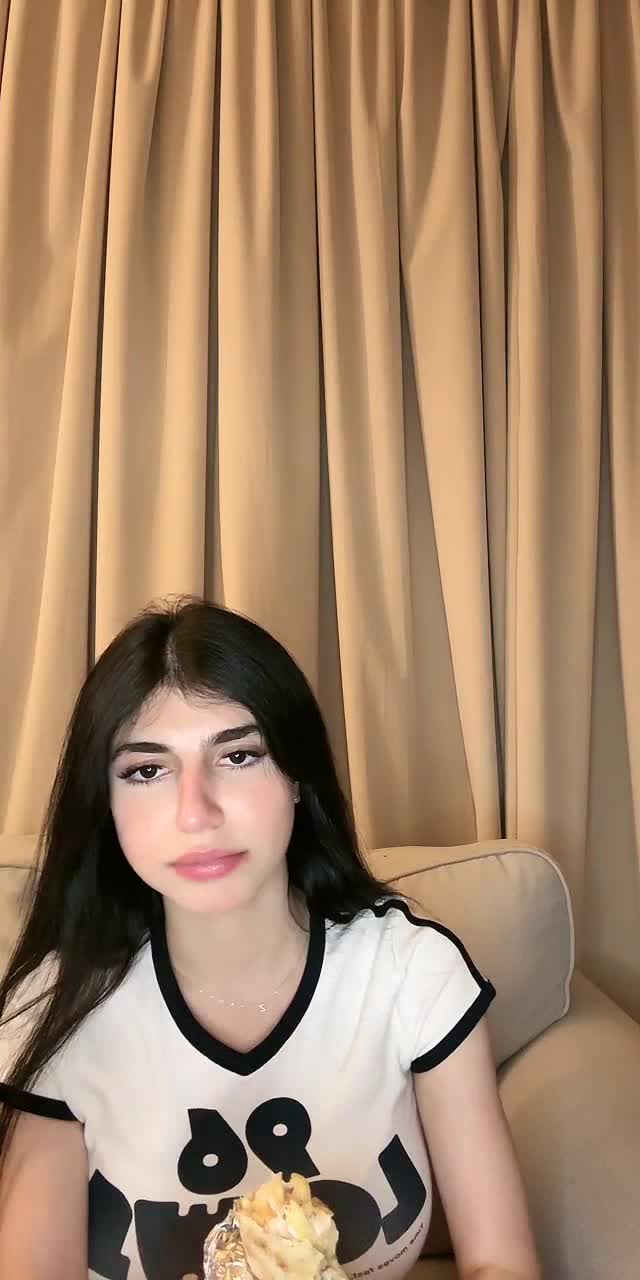 @_2zvx TikTok live recording