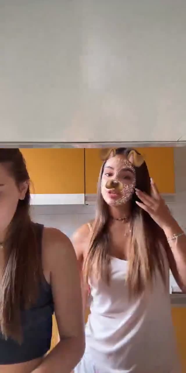 @_rebeccaruggiero TikTok live recording
