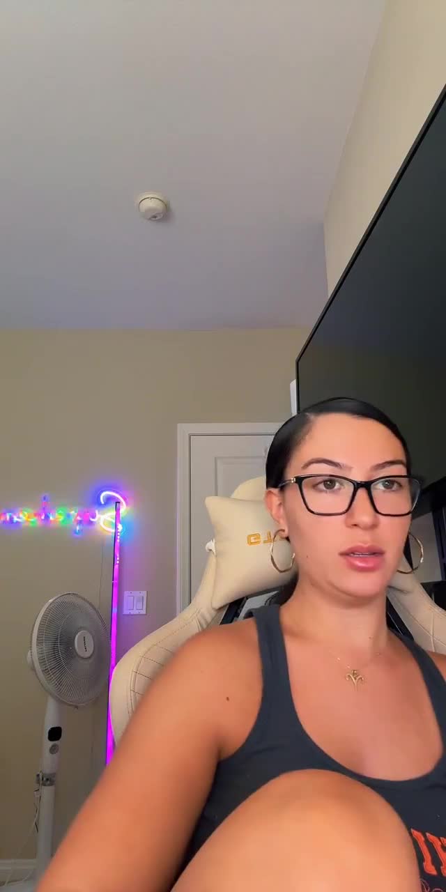 @itsjessicavanessa TikTok live recording