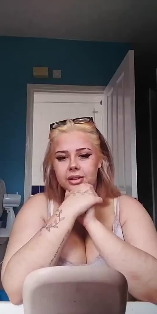 @chlo_08xx TikTok live recording